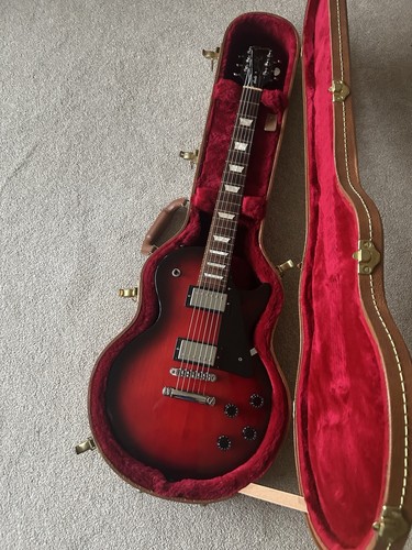 Gibson les paul studio black - paul,